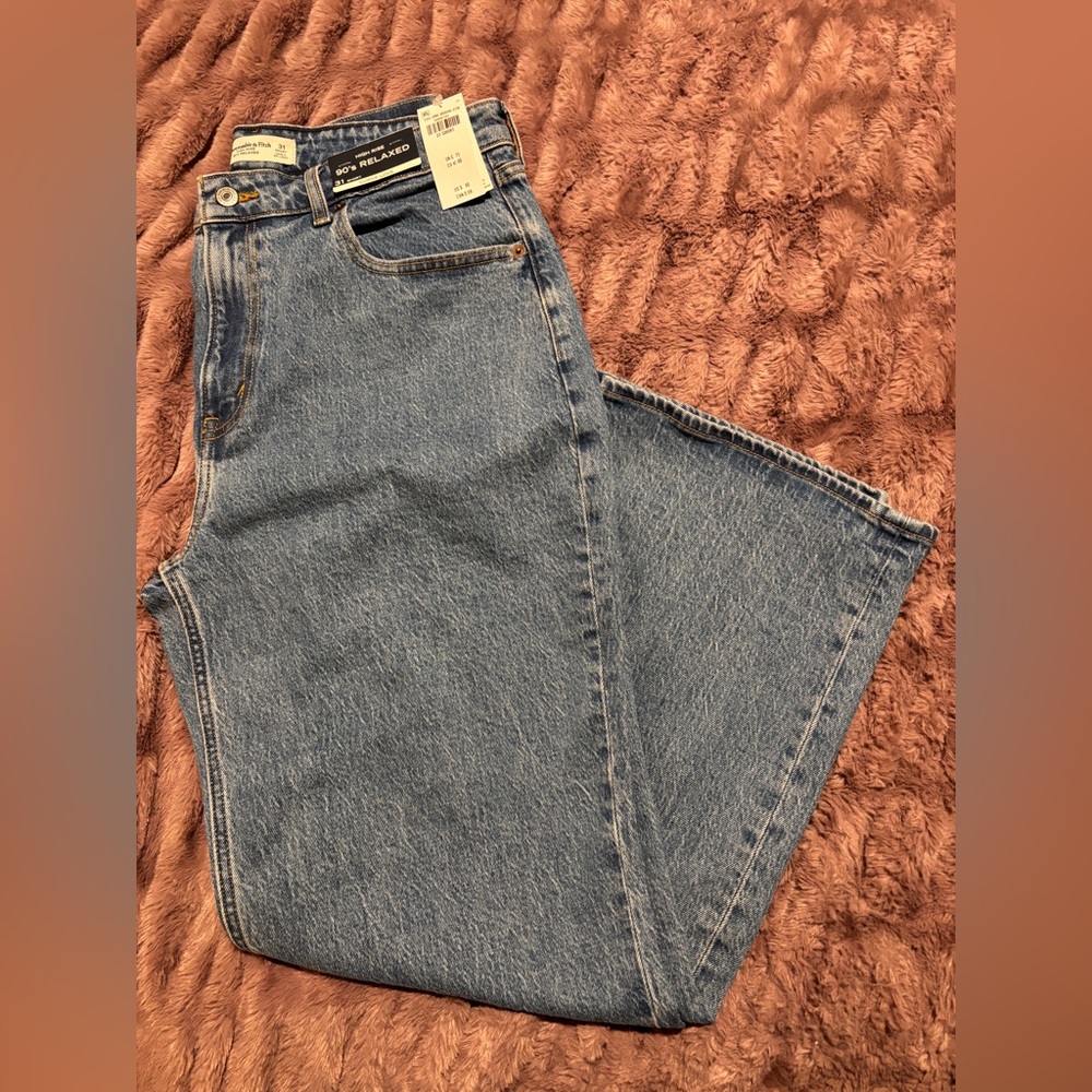 Abercrombie & Fitch Curve Love High-Rise 90s Relaxed